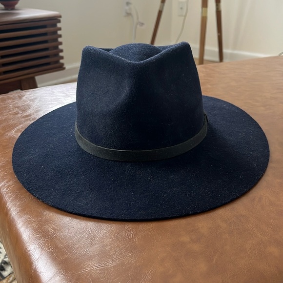 NWT Yellow 108 Dylan Fedora in Navy - Picture 2 of 7